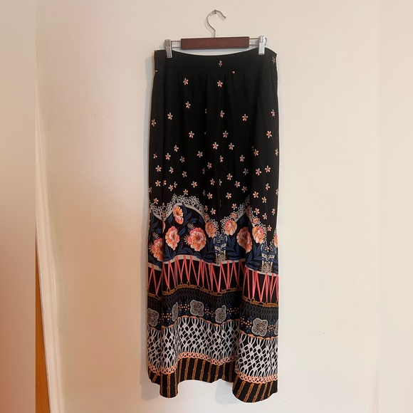 Express Black Floral Maxi Skirt - Picture 2 of 5